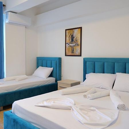 Mema Rooms Himare Exterior photo